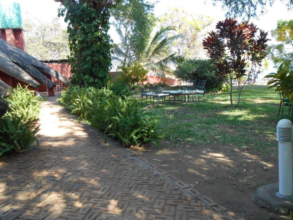 Cape Mac Lodge Cape Maclear Bagian luar foto