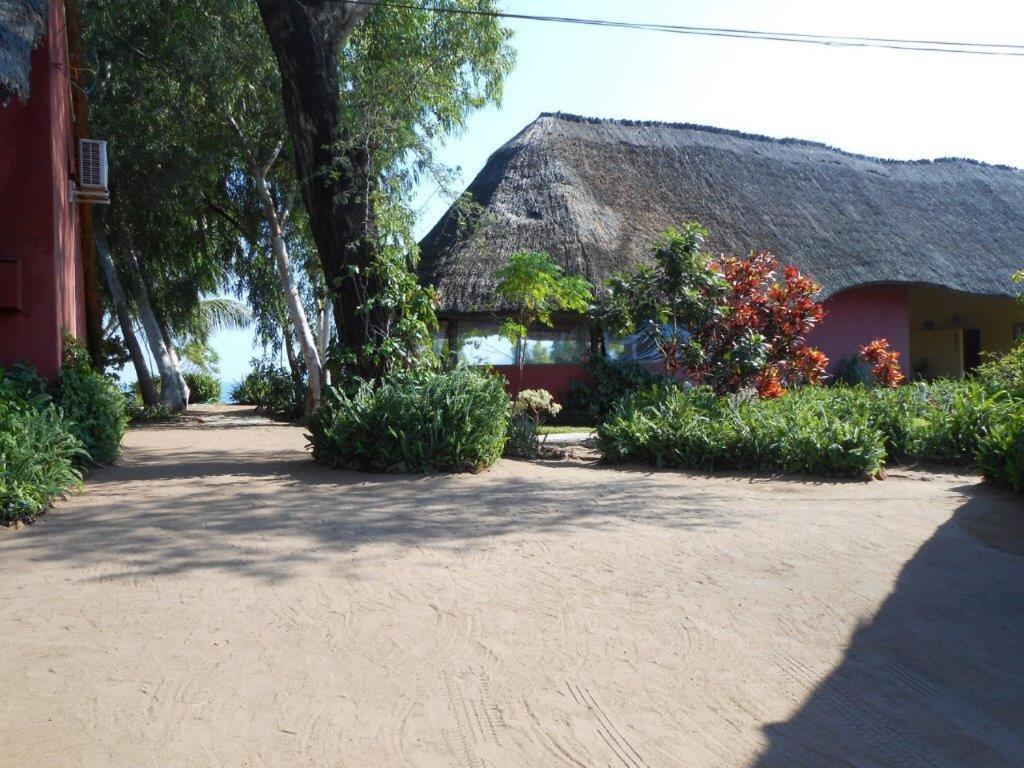 Cape Mac Lodge Cape Maclear Bagian luar foto