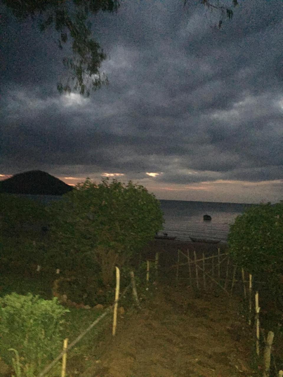Cape Mac Lodge Cape Maclear Bagian luar foto