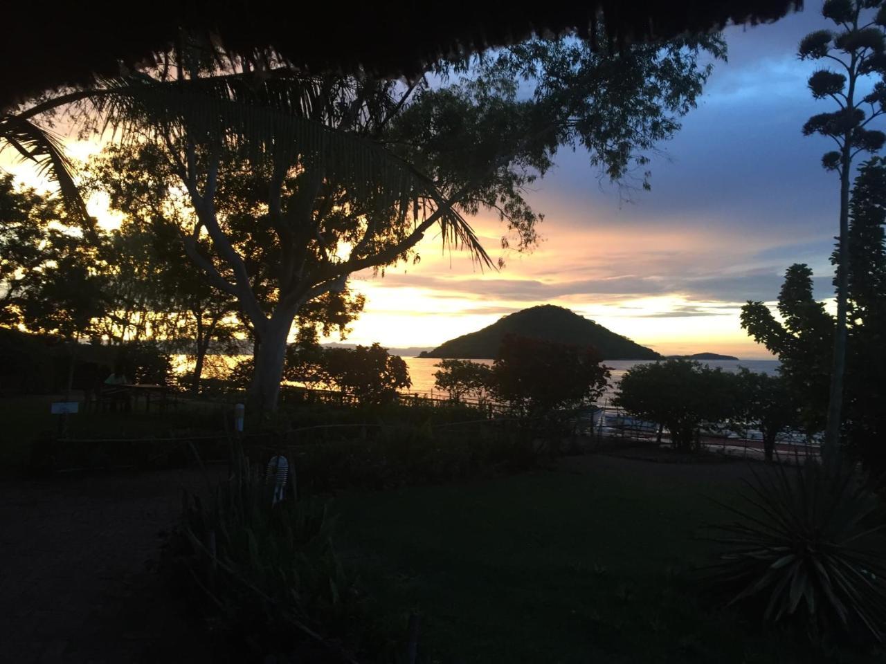 Cape Mac Lodge Cape Maclear Bagian luar foto